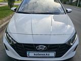 Hyundai i20 2023 годаүшін6 700 000 тг. в Шымкент – фото 2