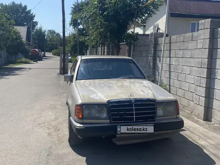 Mercedes-Benz E 230 1990 года за 1 600 000 тг. в Алматы – фото 5