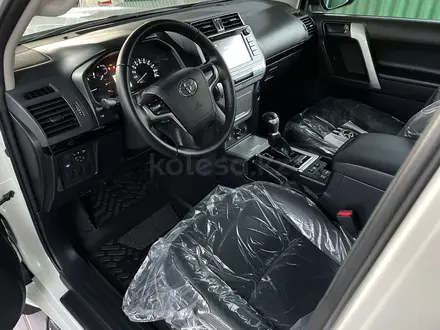 Toyota Land Cruiser Prado 2020 года за 22 950 000 тг. в Алматы – фото 42