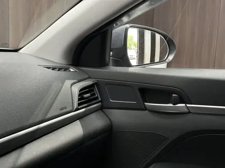 Hyundai Elantra 2020 года за 7 900 000 тг. в Актобе – фото 15