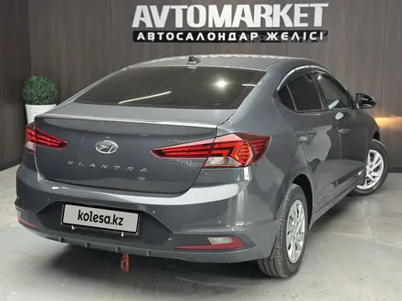 Hyundai Elantra 2020 года за 7 900 000 тг. в Актобе – фото 3