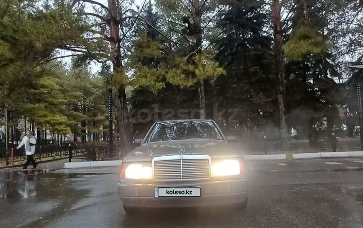 Mercedes-Benz E 230 1987 года за 1 800 000 тг. в Талдыкорган