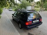 Volkswagen Passat 1995 года за 2 630 000 тг. в Караганда – фото 2