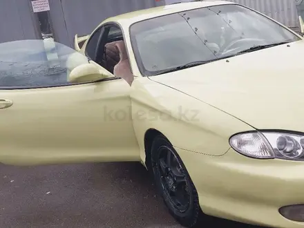 Hyundai Tiburon 1997 года за 1 500 000 тг. в Каскелен – фото 3