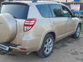 Toyota RAV4 2010 года за 6 200 000 тг. в Актобе – фото 4