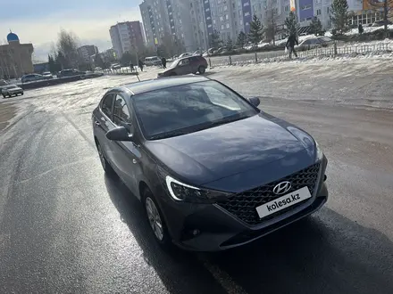 Hyundai Accent 2021 года за 9 200 000 тг. в Петропавловск – фото 11