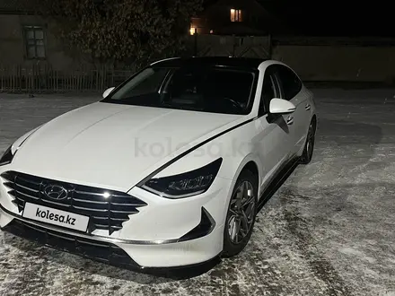 Hyundai Sonata 2021 года за 12 000 000 тг. в Алматы – фото 3