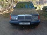 Mercedes-Benz E 300 1993 года за 850 000 тг. в Караганда