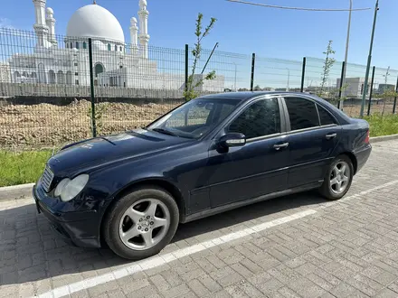 Mercedes-Benz C 180 2001 года за 3 300 000 тг. в Алматы – фото 7