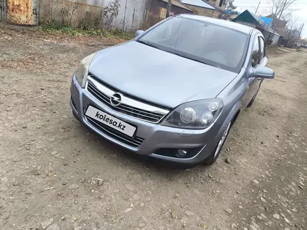 Opel Astra 2008 года за 2 800 000 тг. в Петропавловск – фото 3