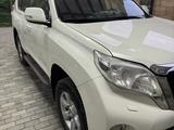 Toyota Land Cruiser Prado 2014 года за 15 800 000 тг. в Актобе