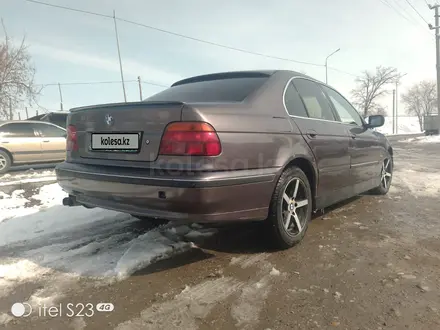 BMW 528 1996 года за 1 800 000 тг. в Шымкент – фото 2