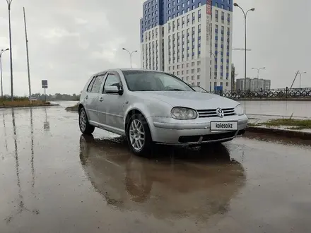 Volkswagen Golf 2001 года за 3 100 000 тг. в Астана – фото 3