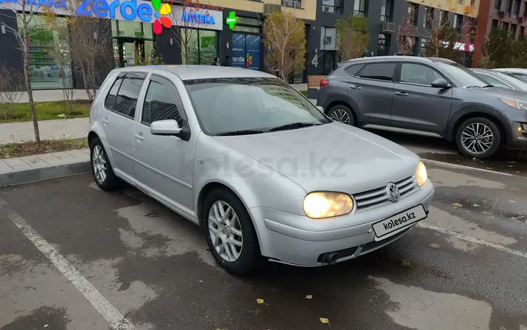 Volkswagen Golf 2001 годаүшін3 100 000 тг. в Астана