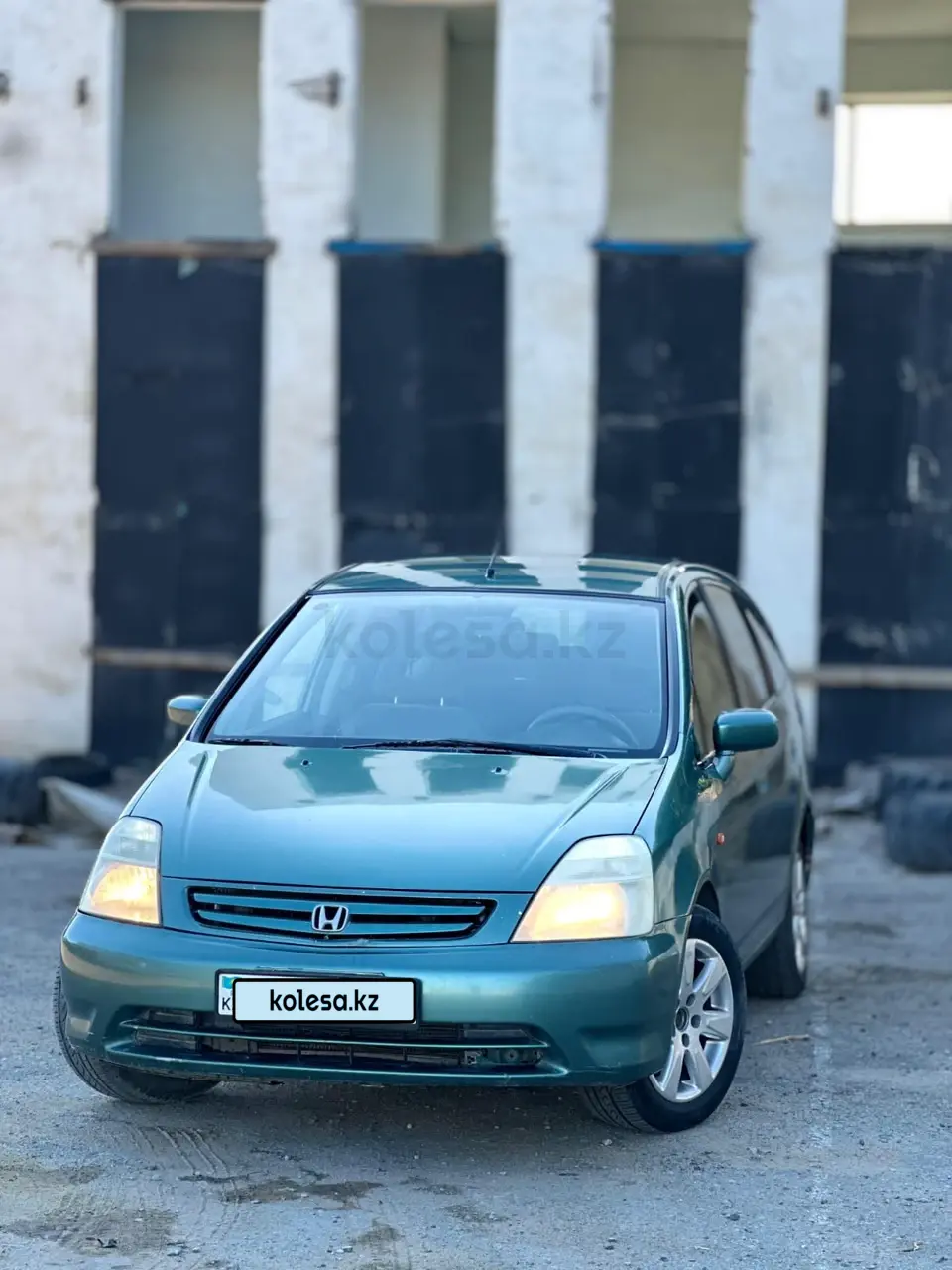 Honda Stream, 2001