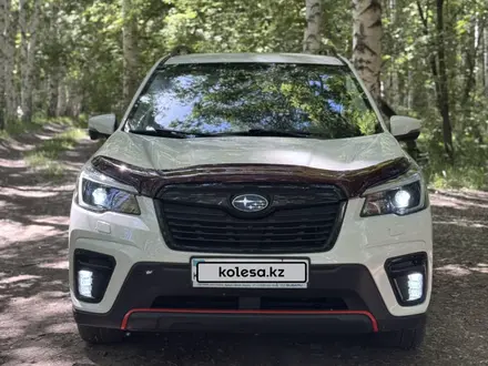 Subaru Forester 2021 года за 14 900 000 тг. в Усть-Каменогорск – фото 2