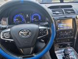 Toyota Camry 2017 года за 13 000 000 тг. в Алматы – фото 4