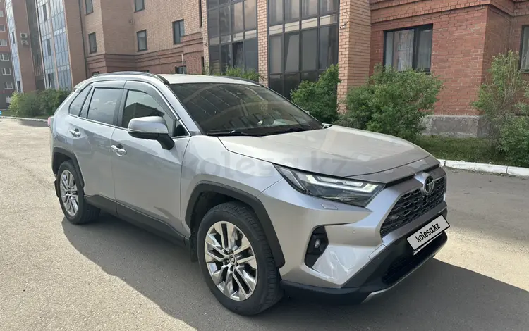 Toyota RAV4 2024 года за 20 100 000 тг. в Петропавловск
