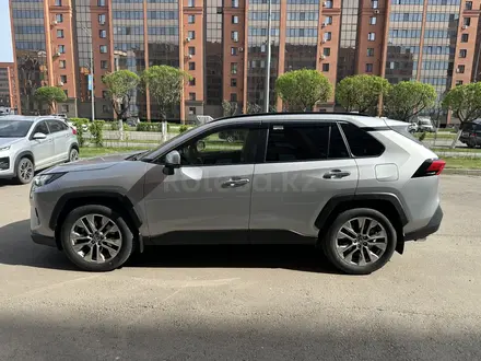 Toyota RAV4 2024 года за 20 100 000 тг. в Петропавловск – фото 4