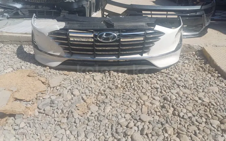 Передний бампер на хундай соната за 4 560 тг. в Алматы