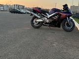 Honda  CBR 929RR Fireblade 2000 годаүшін2 400 000 тг. в Аксай – фото 5