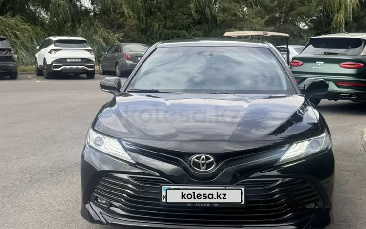 Toyota Camry 2019 годаүшін13 400 000 тг. в Алматы