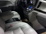 Toyota Sienna 2018 года за 9 999 999 тг. в Жанаозен – фото 5