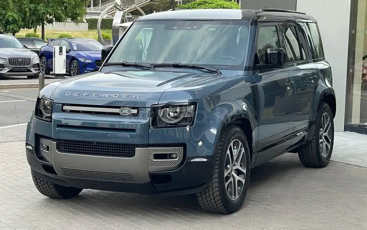 Land Rover Defender X-Dynamic SE 2025 года за 79 480 000 тг. в Караганда