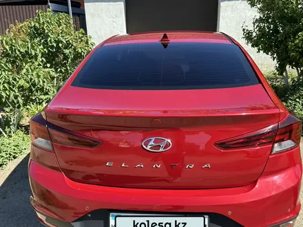 Hyundai Elantra 2021 года за 7 450 000 тг. в Уральск – фото 6