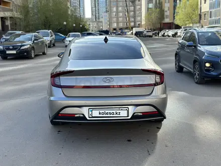 Hyundai Sonata 2020 года за 8 550 000 тг. в Астана – фото 3