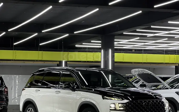Hyundai Santa Fe 2022 года за 15 500 000 тг. в Караганда