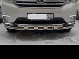 Toyota Highlander защита переднего бампера за 210 000 тг. в Экибастуз