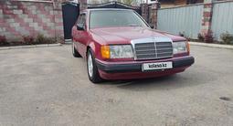 Mercedes-Benz E 230 1991 года за 1 550 000 тг. в Алматы – фото 3