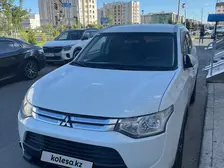 Mitsubishi Outlander, 2014