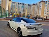 Toyota Camry 2021 года за 14 600 000 тг. в Актау – фото 3