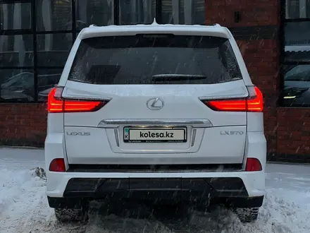 Lexus LX 570 2017 года за 39 500 000 тг. в Астана – фото 7