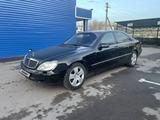 Mercedes-Benz S 500 2004 годаүшін4 400 000 тг. в Караганда – фото 2