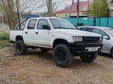 Toyota Hilux 2002 года за 2 500 000 тг. в Караганда