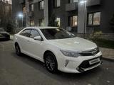 Toyota Camry 2017 года за 10 500 000 тг. в Алматы