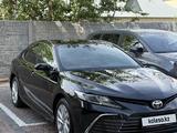Toyota Camry 2023 года за 15 990 000 тг. в Тараз