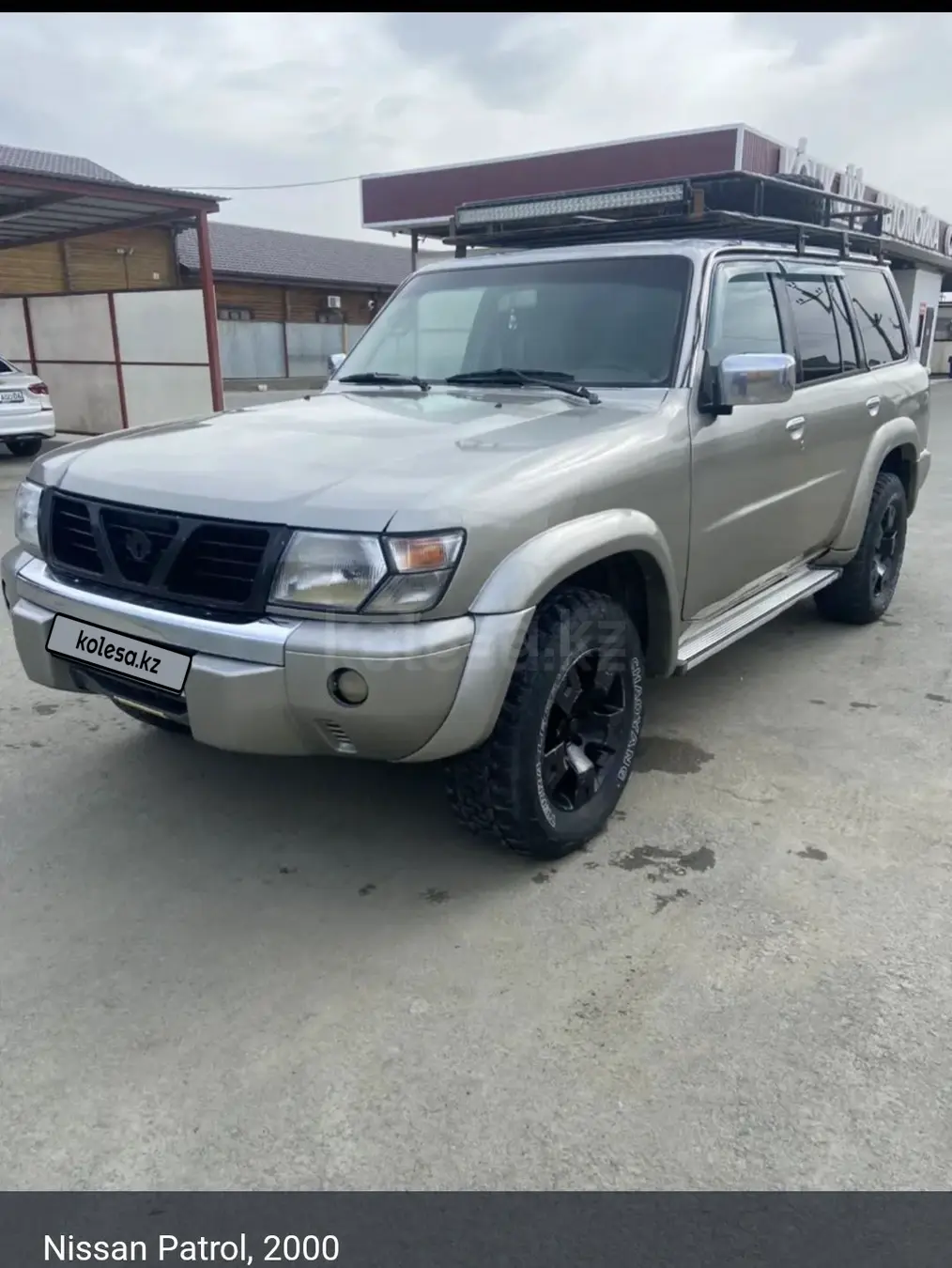 Nissan Patrol, 2000