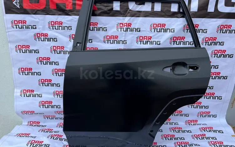 Задняя дверь левая Toyota RAV4 новый оригинал за 1 000 тг. в Алматы