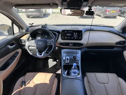 Hyundai Santa Fe 2023 года за 14 800 000 тг. в Караганда – фото 15