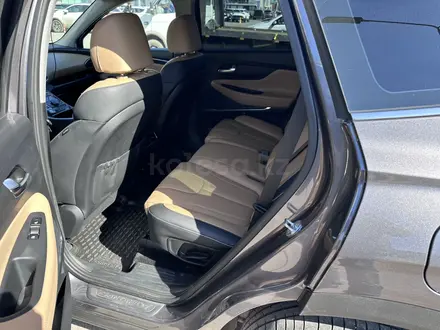 Hyundai Santa Fe 2023 года за 14 800 000 тг. в Караганда – фото 19