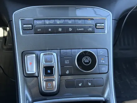 Hyundai Santa Fe 2023 года за 14 800 000 тг. в Караганда – фото 23