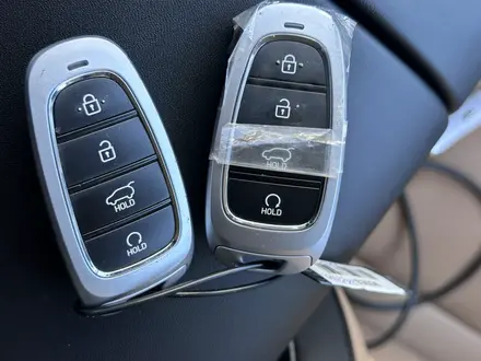 Hyundai Santa Fe 2023 года за 14 800 000 тг. в Караганда – фото 29