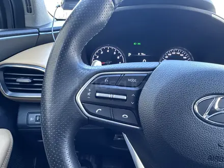 Hyundai Santa Fe 2023 года за 14 800 000 тг. в Караганда – фото 32