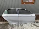 Дверь Toyota Camry 70 ORIGINAL за 200 000 тг. в Алматы