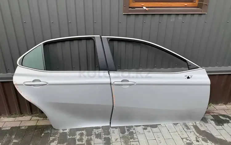 Дверь Toyota Camry 70 ORIGINAL за 200 000 тг. в Алматы
