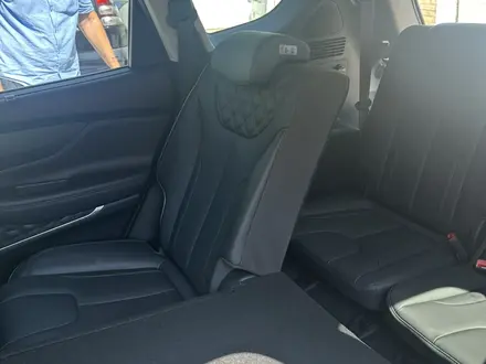 Hyundai Santa Fe 2022 года за 18 900 000 тг. в Усть-Каменогорск – фото 8